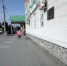 В Кургане начали менять старые скамейки с рекламой на новые - Радио За облаками