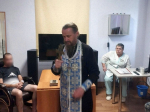Курганский священник повел в наркодиспансере беседу о борьбе со страстями