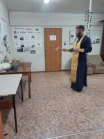 Жители села Плотниково изготовили маскировочные сети для бойцов СВО