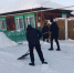 Дети в Курганской области вооружились лопатами и расчистили снег - Область 45