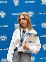 Старшеклассница из Курганской области Олеся Дорошенко принимает участие в финале Всероссийской олимпиады школьников по избирательному праву «Софиум», который проходит в Москве