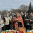 В Кургане возле православного храма в праздник Пасхи собрались люди разных национальностей - Епархия