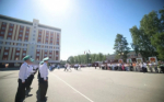 Губернатор поздравил выпускников погранинститута
